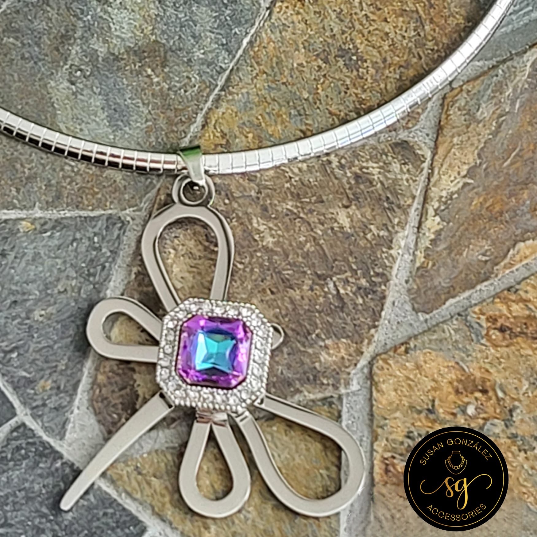 Luxe Dragonfly Pendant - Silver