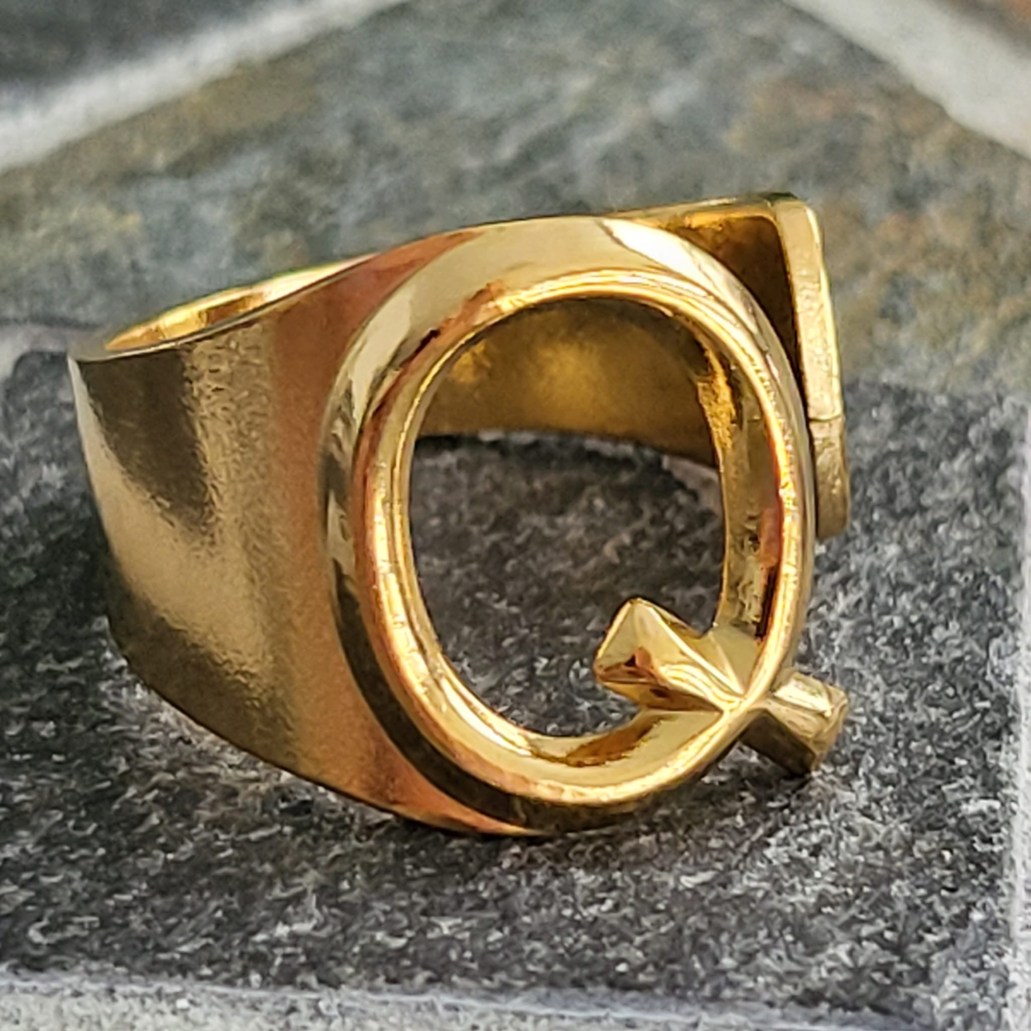 Luxe Ring - Initial- Q