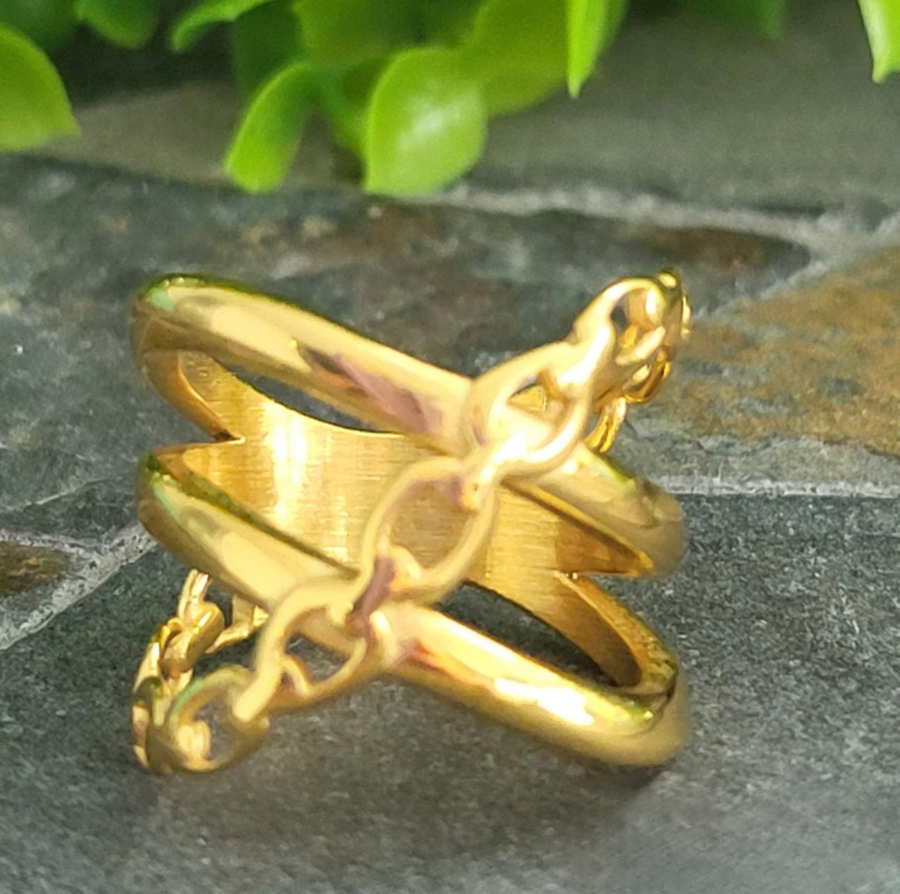 Stainless Steel (316 L) - The Chain Gold Ring