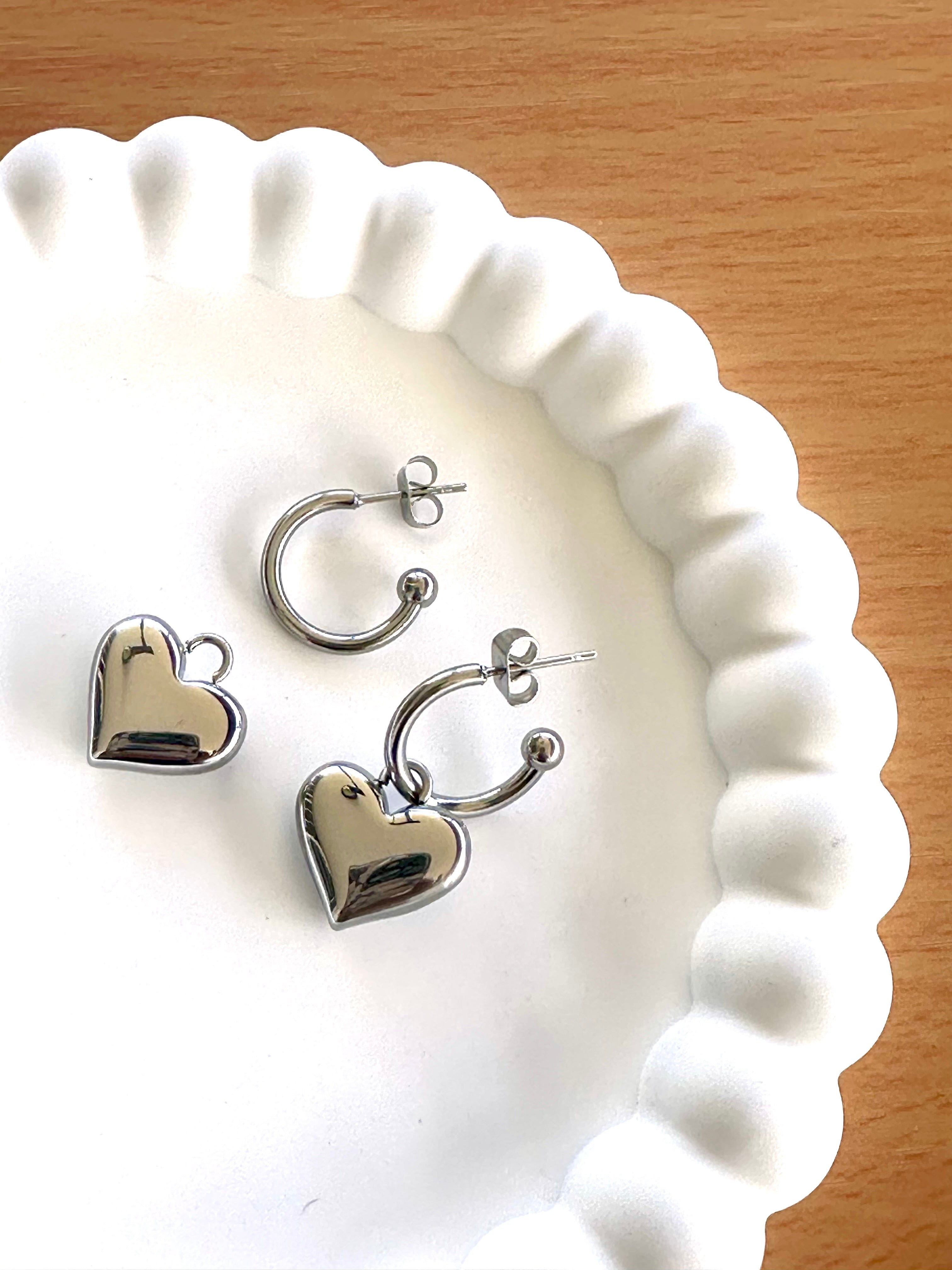 LUXE EARRINGS - HEART HOOP (SILVER)