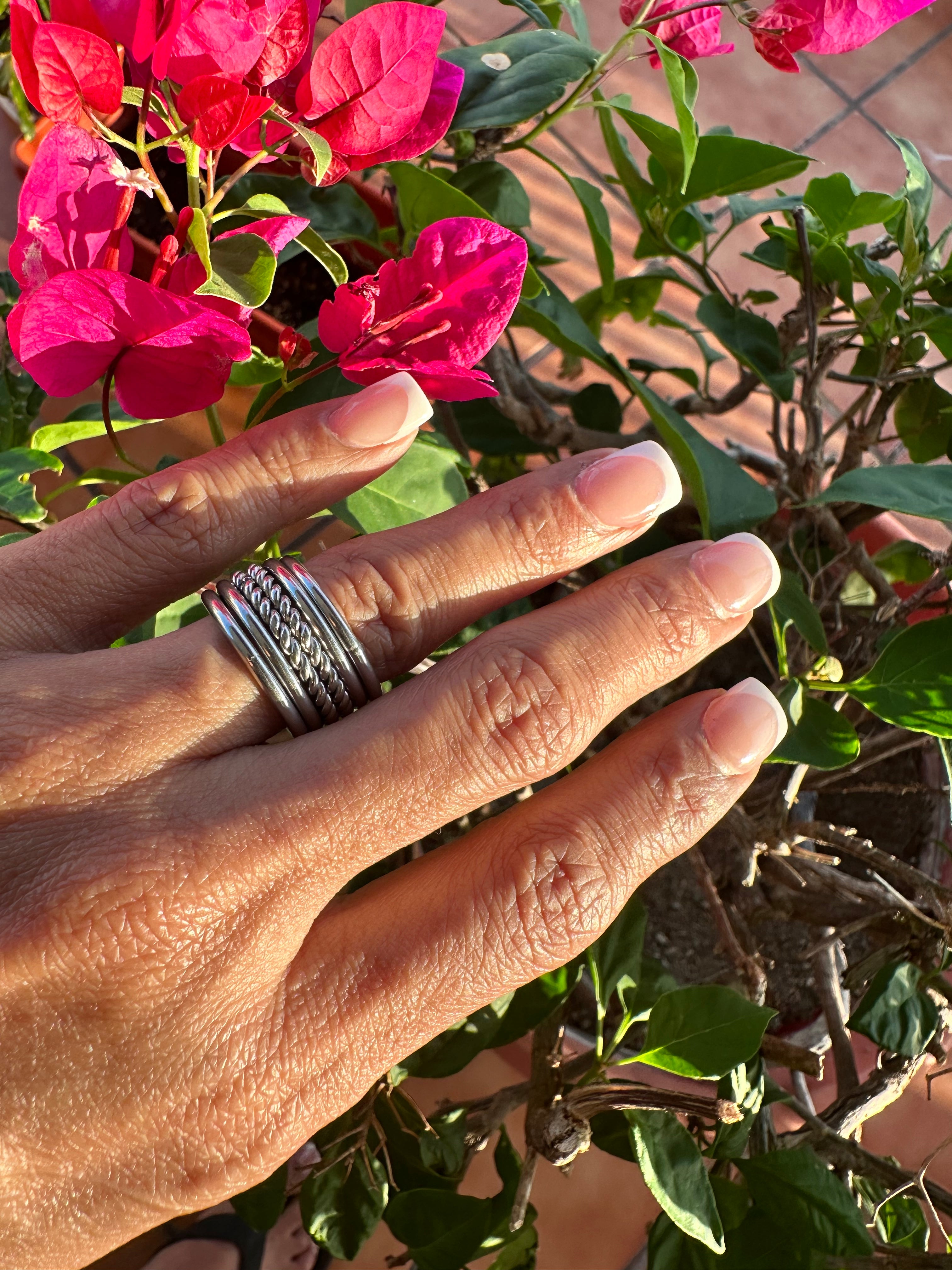Six Circle Silver Ring with design