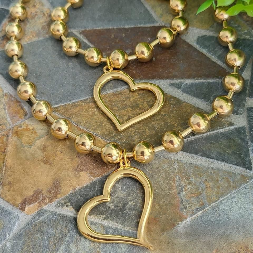 Stainless Steel Necklace Set- Hanging Heart (Gold)