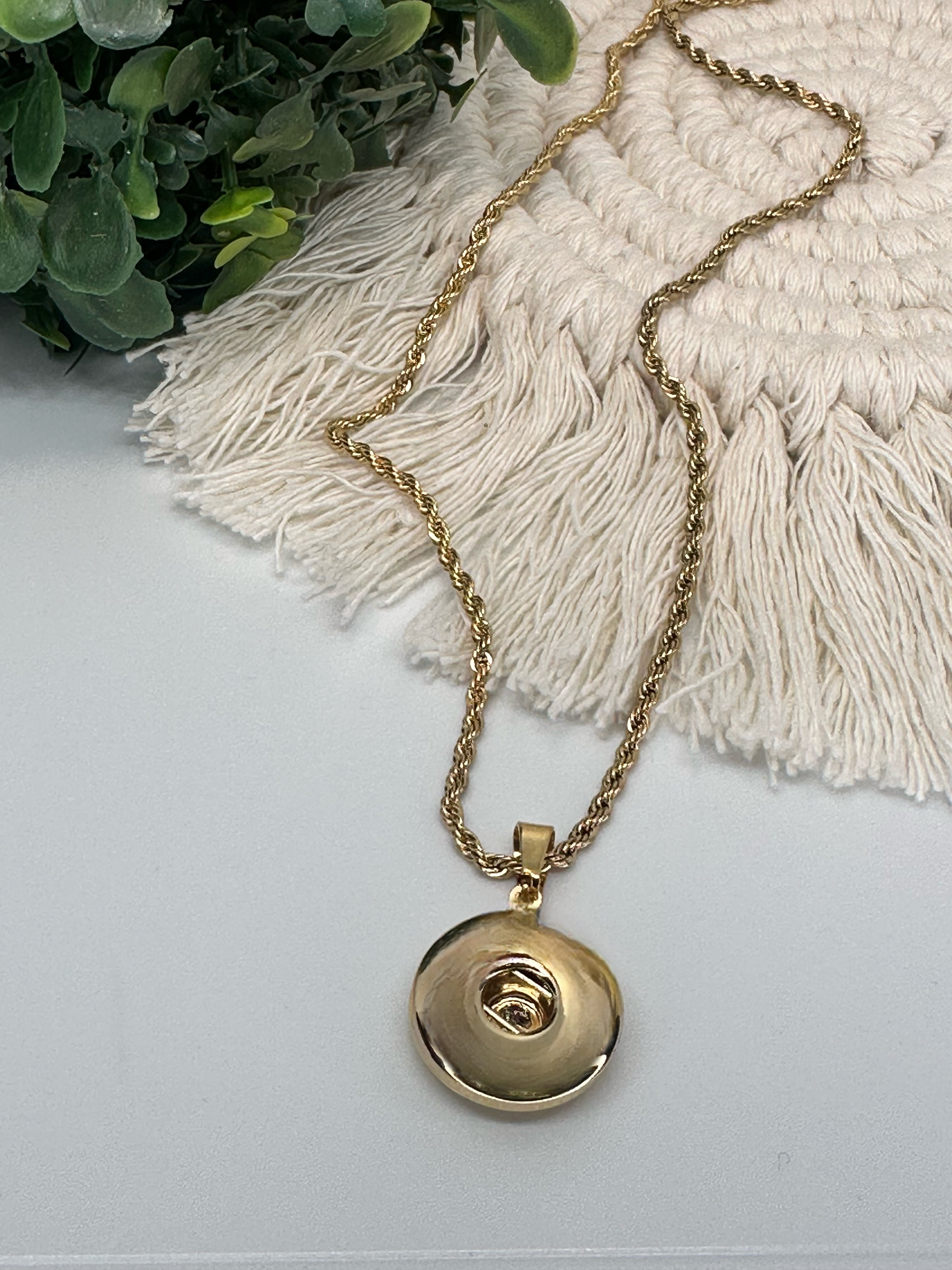 Only Me Pendant - Gold with balloon back
