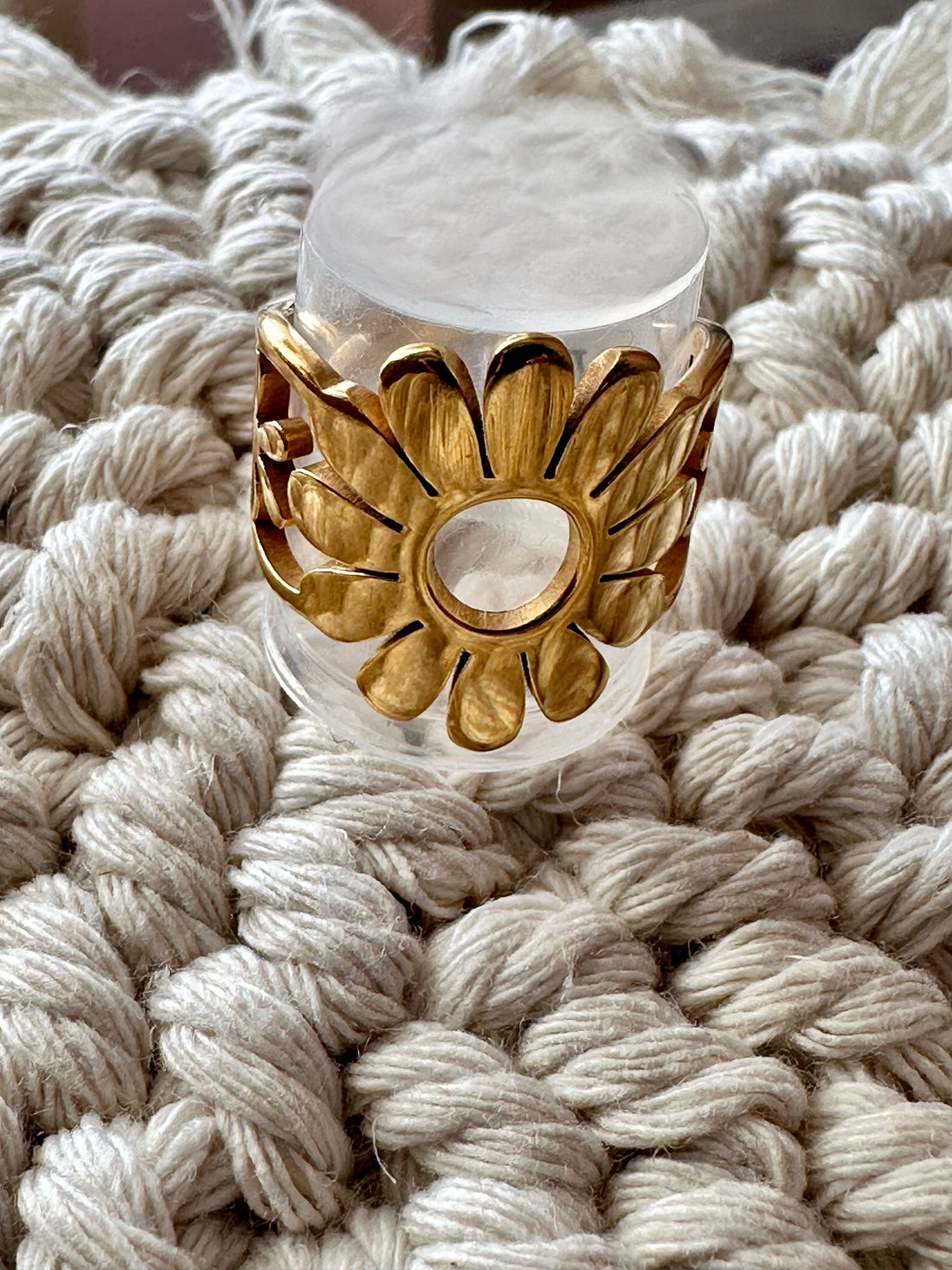 Flower Ring - (Gold)