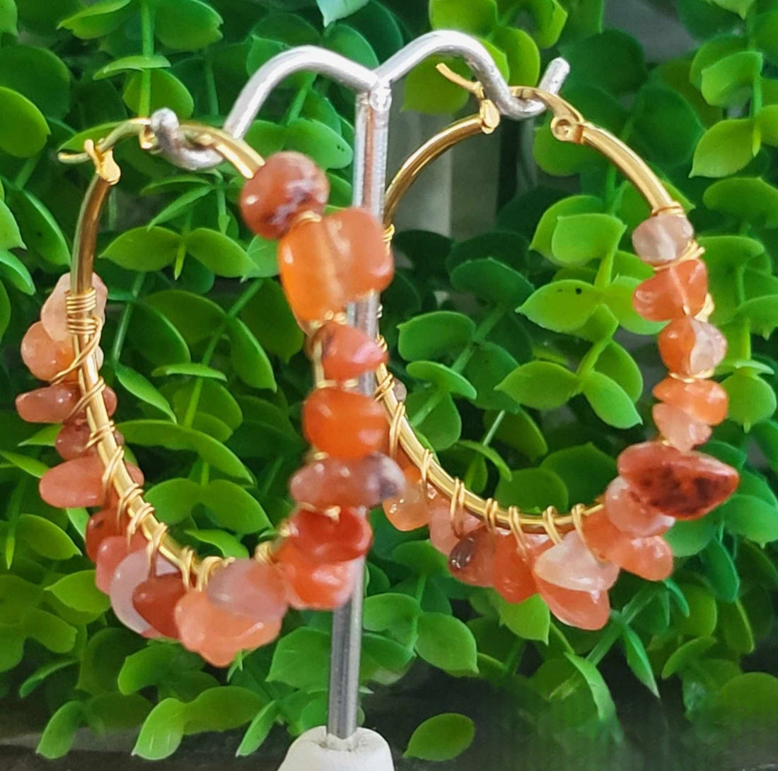 EARRINGS LUXE SS - GYPSI PEACH FUZZ (GOLD)