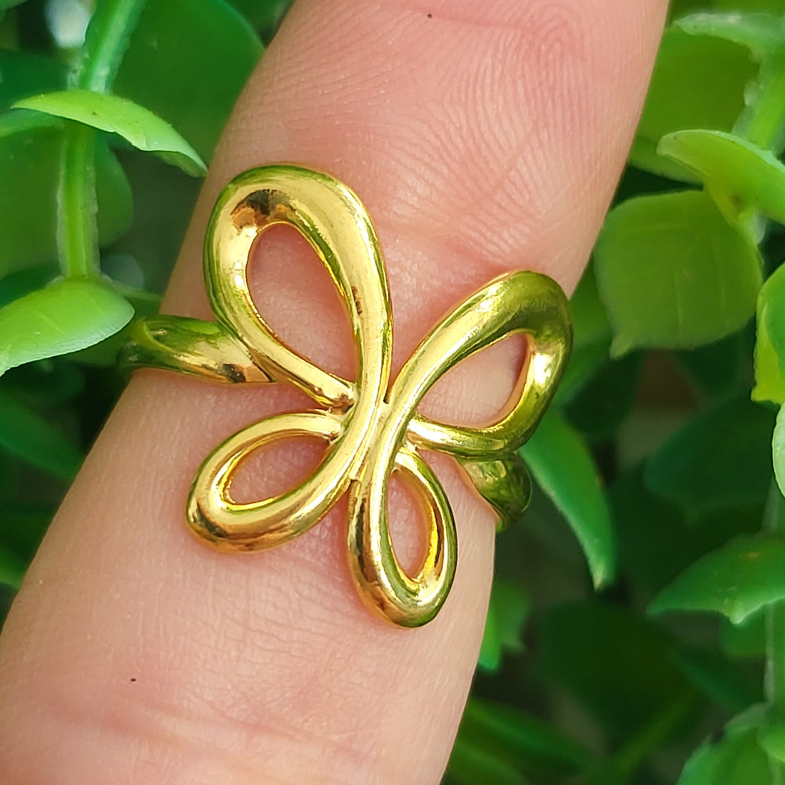 Luxe Ring - Spring Butterfly Ring - Adjustable - (gold)