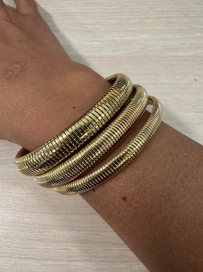 Chic Gold Bracelets Set