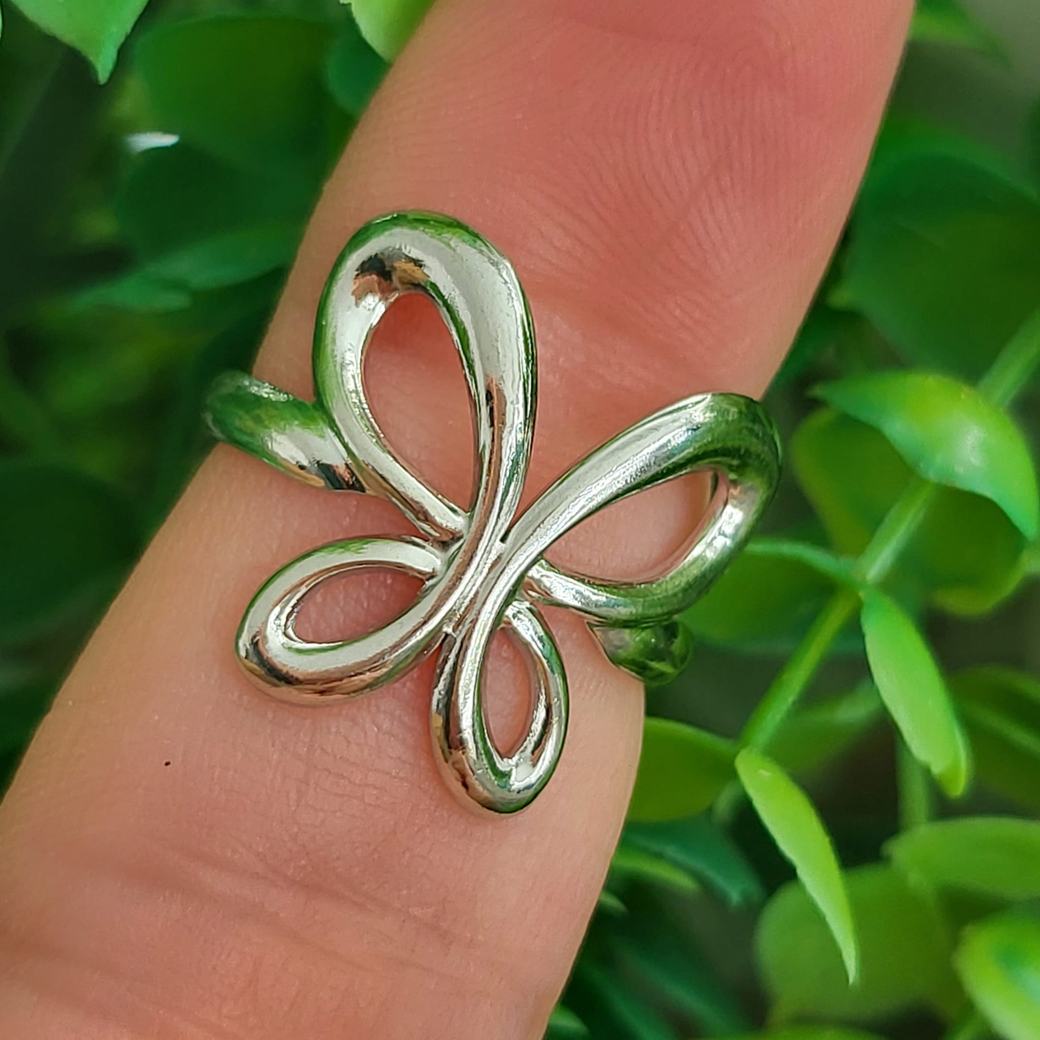 Luxe Ring - Spring Butterfly Ring - Adjustable - (silver)