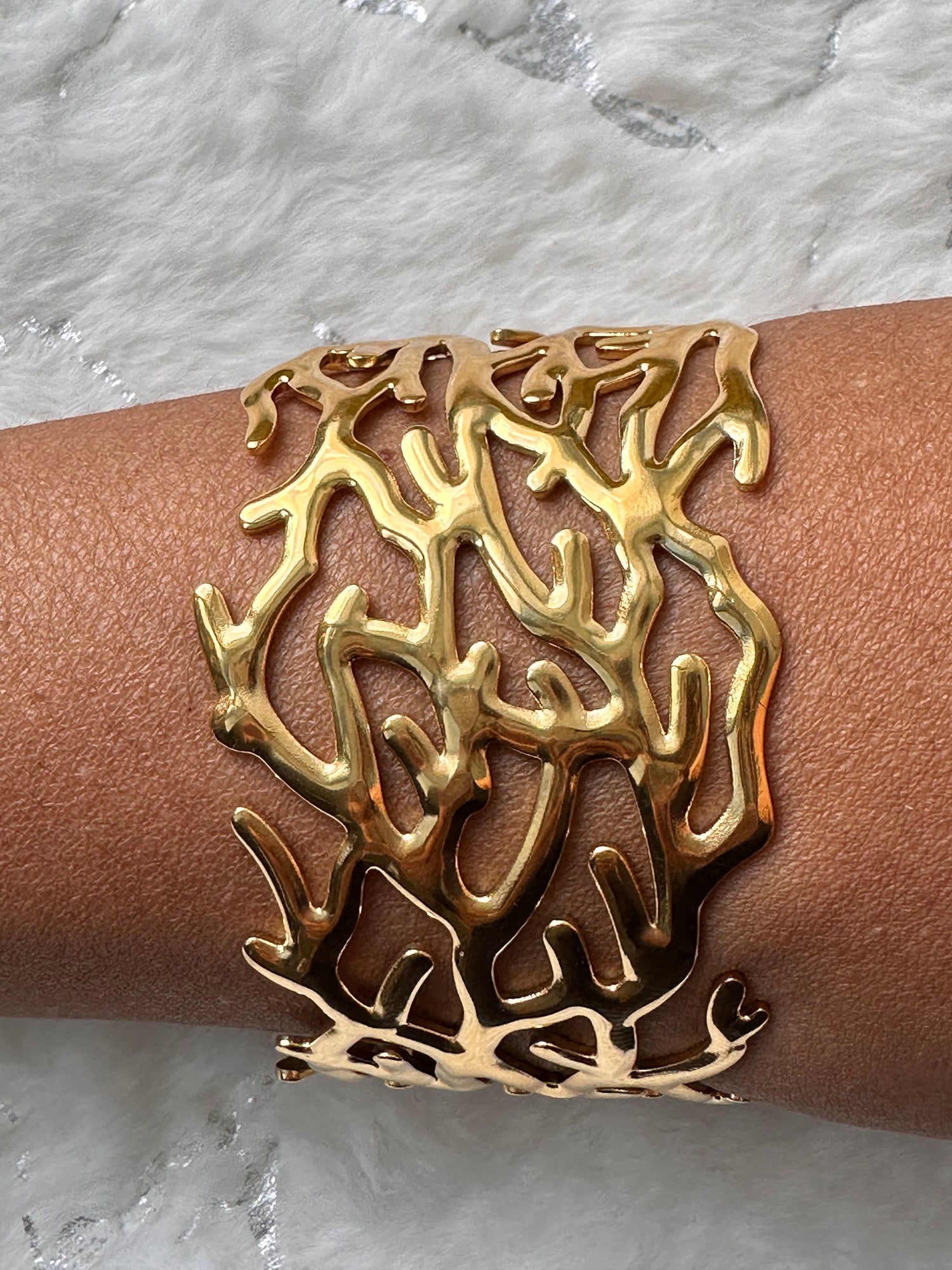 CUFF BANGLE - GOLDEN BRANCHES (GOLD)