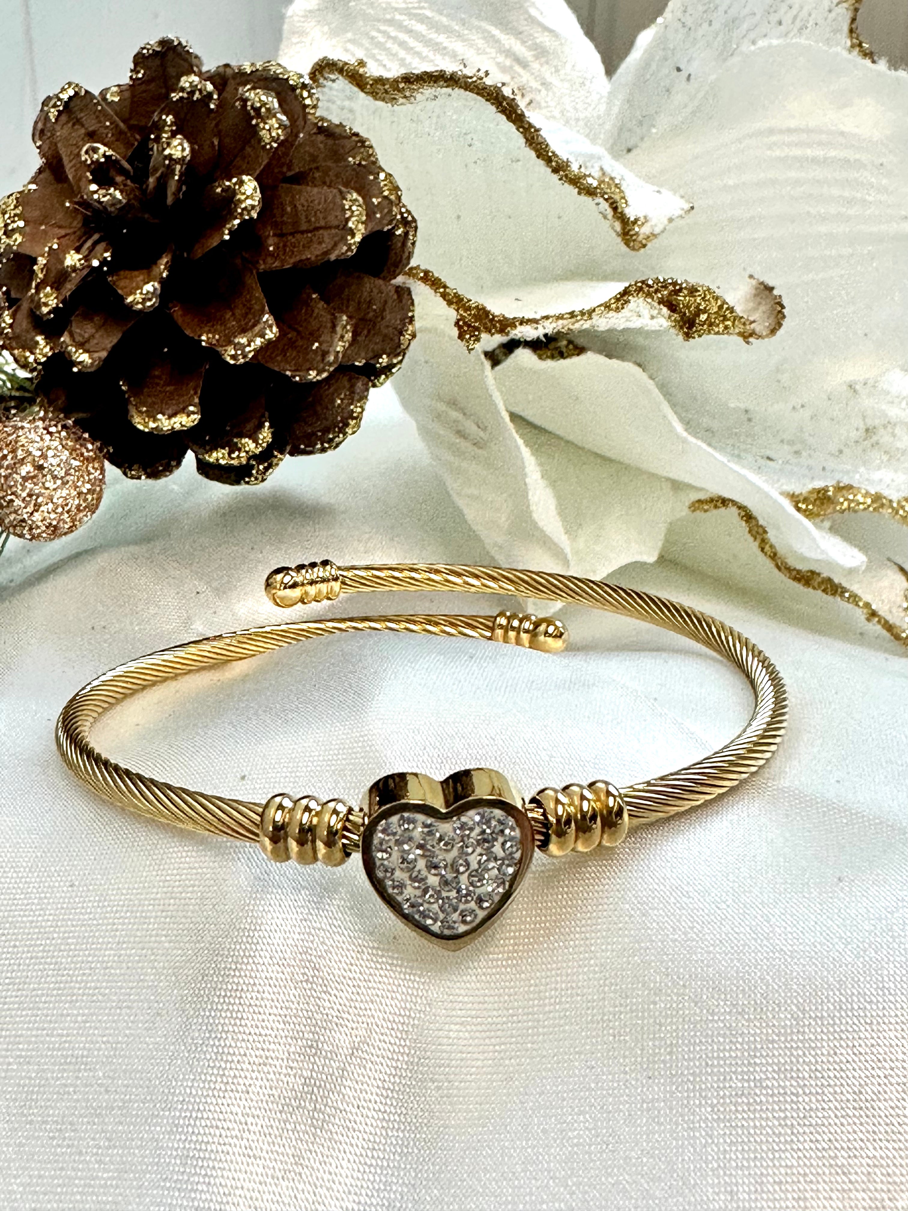 LUXE SS WIRE BANGLE - DELICATE PAVE CRYSTALS HEART (GOLD)